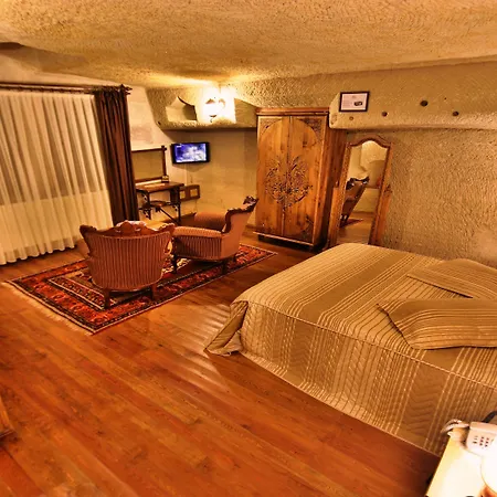 Harman Cave 3*