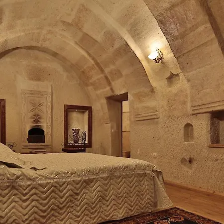 Hotel Harman Cave 2*